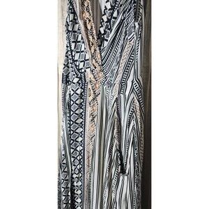 Mystree Small Southwest Mixeed Print V-Neck Boho Black White Maxi-Dress